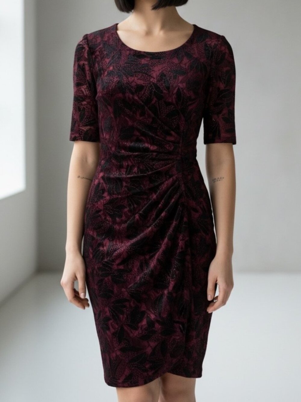 Anthropologie Maeve Sheath Dress 6 Burgundy Black Floral Lace Velvet Dark Romanc